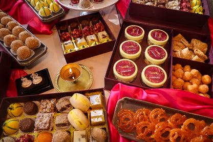 Diwali Namkeen and Nuts Set