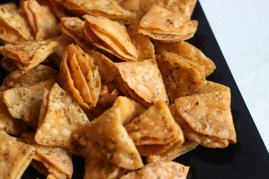 Khasta Mathri (0.5lbs)